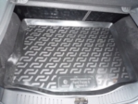 Коврик багажника пластик Ford Focus II хэтчбек 2008- / L.Locker / 0102020800